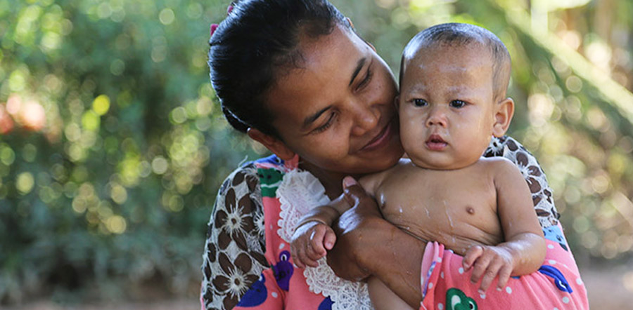 zwanger-cambodja-traditie-baby-moeder-kind-vrouw